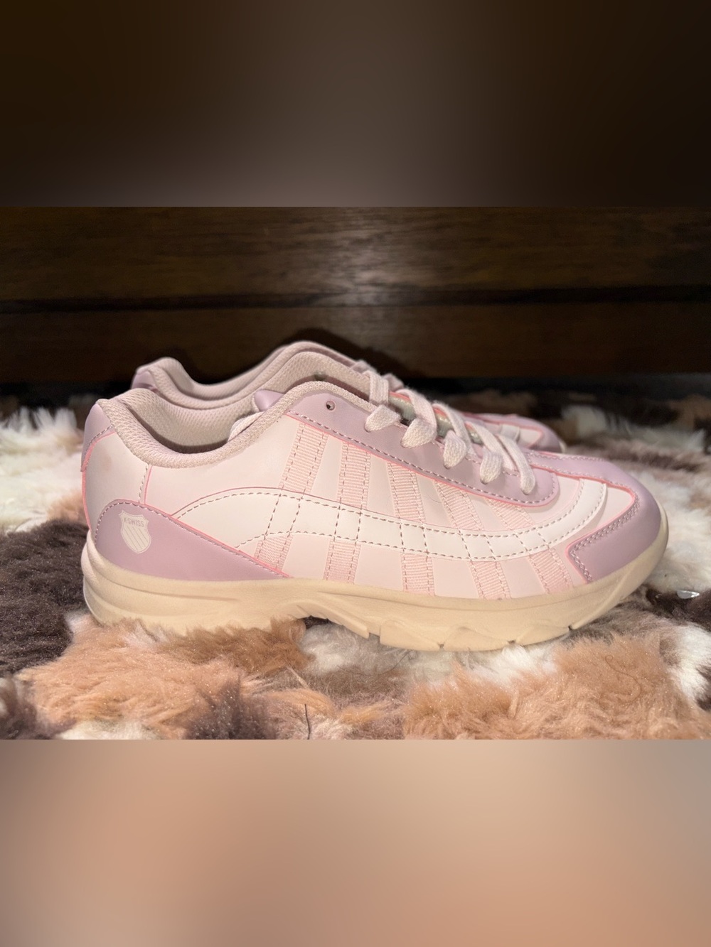 K-Swiss Light Pink Women's Low-Top Sneaker